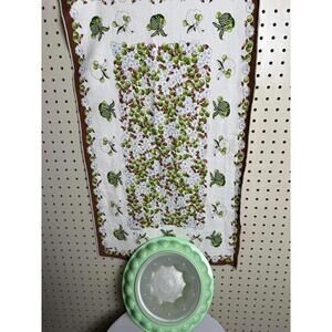 Vintage Floral Tea Towel with Vintage Tupperware Jello mold